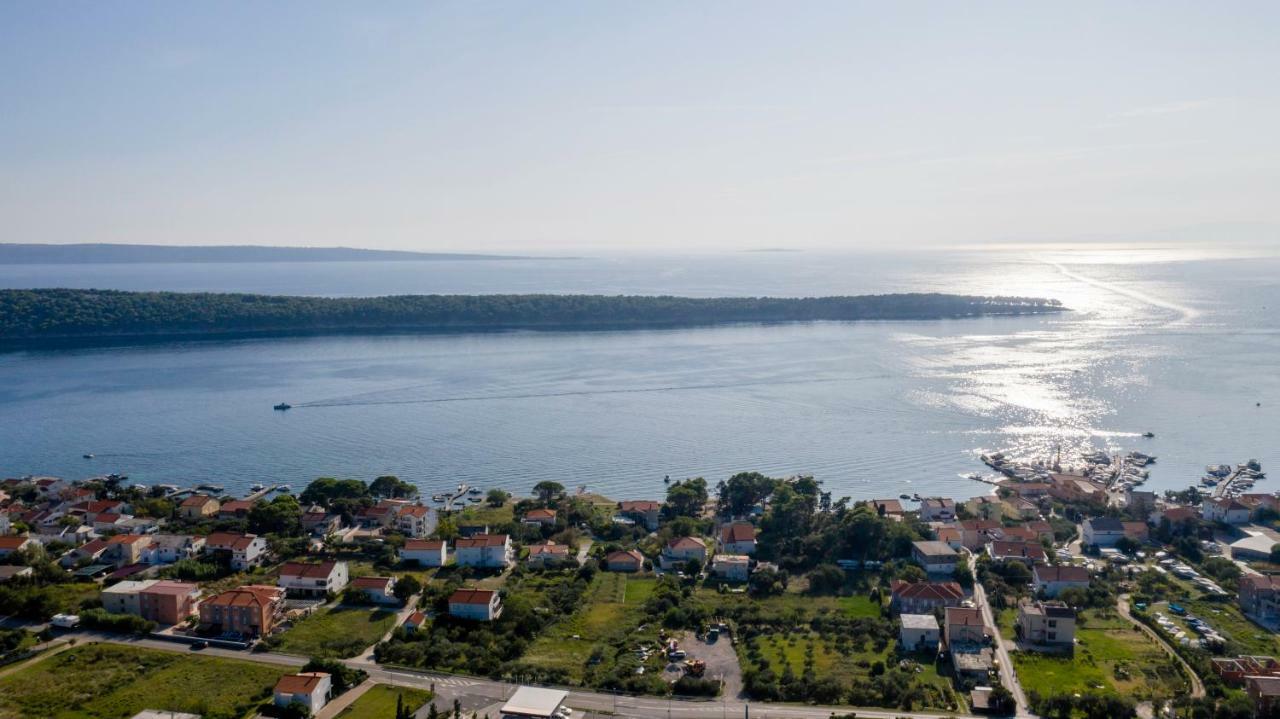 Kuca Leonora Apartman Banjol Kültér fotó